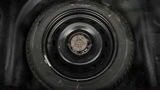 Used 2017 Maruti Suzuki Ignis [2017-2018] Zeta AMT Diesel Diesel Automatic tyres SPARE TYRE VIEW