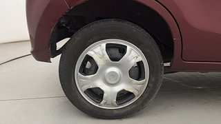 Used 2016 Maruti Suzuki Alto K10 [2014-2019] VXI AMT Petrol Automatic tyres RIGHT REAR TYRE RIM VIEW