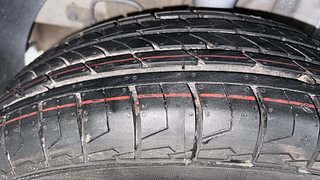 Used 2018 Hyundai Elite i20 [2018-2020] Sportz 1.2 Petrol Manual tyres RIGHT REAR TYRE TREAD VIEW