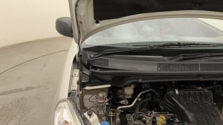 Used 2012 Maruti Suzuki Ritz [2009-2012] VXI Petrol Manual engine ENGINE RIGHT SIDE HINGE & APRON VIEW