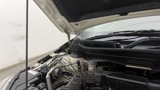 Used 2021 Maruti Suzuki Vitara Brezza [2020-2022] ZXI Petrol Manual engine ENGINE RIGHT SIDE HINGE & APRON VIEW
