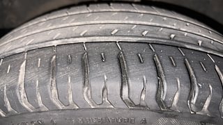 Used 2022 Maruti Suzuki XL6 [2019-2022] Zeta AT Petrol Petrol Automatic tyres LEFT FRONT TYRE TREAD VIEW