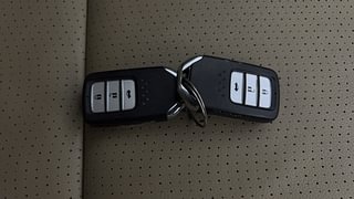 Used 2015 Honda City [2014-2017] VX (O) MT Petrol Manual extra CAR KEY VIEW