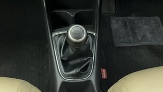 Used 2022 Honda Amaze 1.2 S i-VTEC Petrol Manual interior GEAR  KNOB VIEW