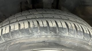Used 2020 Renault Kwid 1.0 RXL AMT Petrol Automatic tyres LEFT FRONT TYRE TREAD VIEW