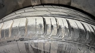 Used 2017 Tata Tigor [2017-2020] Revotron XZ(O) Petrol Manual tyres RIGHT REAR TYRE TREAD VIEW