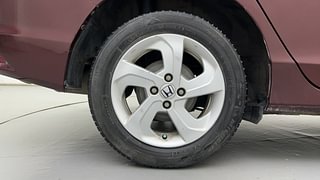 Used 2017 Honda City [2014-2017] VX (O) MT Petrol Manual tyres RIGHT REAR TYRE RIM VIEW