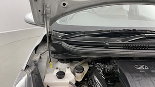 Used 2022 Hyundai Aura S 1.2 CNG Petrol Petrol+cng Manual engine ENGINE RIGHT SIDE HINGE & APRON VIEW