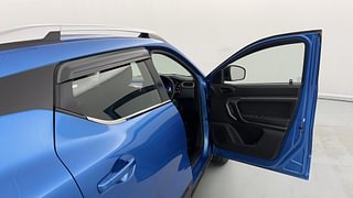 Used 2022 Renault Kiger RXZ MT Petrol Manual interior RIGHT FRONT DOOR OPEN VIEW