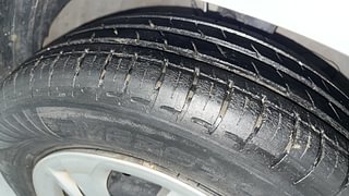 Used 2021 Hyundai Grand i10 Nios Magna AMT 1.2 Kappa VTVT Petrol Automatic tyres RIGHT FRONT TYRE TREAD VIEW