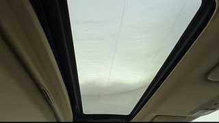 Used 2017 Honda City [2014-2017] VX (O) MT Petrol Manual top_features Sunroof