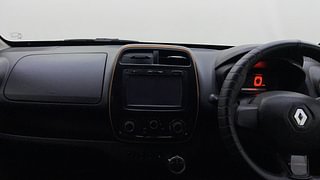 Used 2017 Renault Kwid [2015-2019] 1.0 RXT AMT Petrol Automatic interior MUSIC SYSTEM & AC CONTROL VIEW