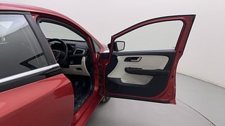 Used 2022 Tata Altroz XZ Plus 1.2 Dual Tone Petrol Manual interior RIGHT FRONT DOOR OPEN VIEW