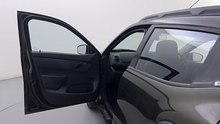 Used 2016 Renault Kwid [2015-2019] RXT Petrol Manual interior LEFT FRONT DOOR OPEN VIEW