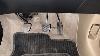 Used 2016 Honda Mobilio [2014-2017] RS Diesel Diesel Manual interior PEDALS VIEW