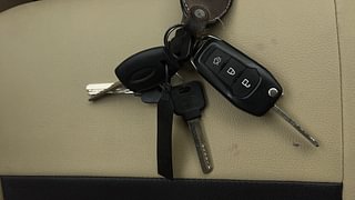 Used 2018 Ford Figo Aspire Titanium 1.2 Ti-VCT Petrol Manual extra CAR KEY VIEW
