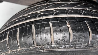 Used 2021 Renault Kwid 1.0L RXT(O) AMT Petrol Automatic tyres RIGHT REAR TYRE TREAD VIEW