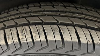 Used 2014 Maruti Suzuki Celerio [2014-2017] LXi AMT Petrol Automatic tyres LEFT REAR TYRE TREAD VIEW