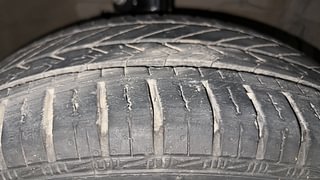 Used 2016 Maruti Suzuki Swift Dzire ZXI Petrol Manual tyres RIGHT FRONT TYRE TREAD VIEW