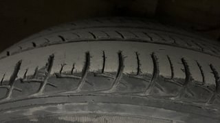 Used 2017 Maruti Suzuki Ciaz [2014-2017] VDi+ SHVS Diesel Manual tyres RIGHT FRONT TYRE TREAD VIEW
