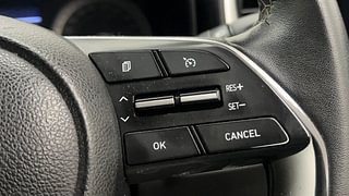 Used 2021 Hyundai Venue [2019-2022] SX 1.0 (O) Turbo iMT Petrol Manual top_features Cruise control