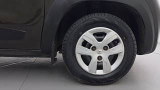 Used 2016 Renault Kwid [2015-2019] RXT Petrol Manual tyres RIGHT FRONT TYRE RIM VIEW
