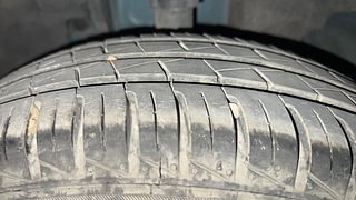 Used 2022 Renault Kwid 1.0 RXT Petrol Manual tyres LEFT FRONT TYRE TREAD VIEW