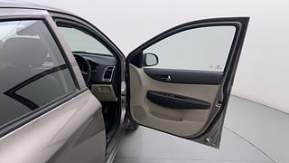 Used 2012 Hyundai i20 [2012-2014] Sportz 1.2 Petrol Manual interior RIGHT FRONT DOOR OPEN VIEW