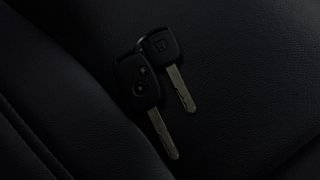 Used 2016 Honda Mobilio [2014-2017] RS Diesel Diesel Manual extra CAR KEY VIEW