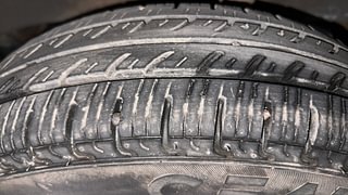Used 2016 Renault Kwid [2015-2019] RXT Petrol Manual tyres LEFT REAR TYRE TREAD VIEW