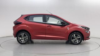 Used 2022 Tata Altroz XZ Plus 1.2 Dual Tone Petrol Manual exterior RIGHT SIDE VIEW
