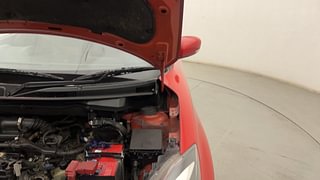 Used 2018 Maruti Suzuki Swift [2017-2021] ZXi AMT Petrol Automatic engine ENGINE LEFT SIDE HINGE & APRON VIEW