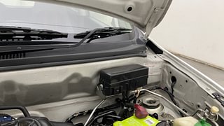 Used 2016 Maruti Suzuki Alto 800 LXi Petrol Manual engine ENGINE LEFT SIDE HINGE & APRON VIEW