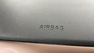 Used 2022 Hyundai Aura S 1.2 CNG Petrol Petrol+cng Manual top_features Airbags
