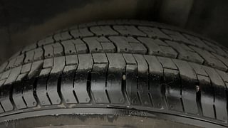 Used 2017 Volkswagen Ameo [2016-2017] Comfortline 1.5L AT (D) Diesel Automatic tyres LEFT REAR TYRE TREAD VIEW