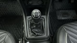 Used 2022 maruti-suzuki Vitara Brezza ZXi Petrol Manual interior GEAR  KNOB VIEW