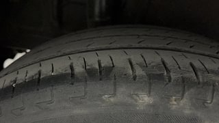 Used 2017 Maruti Suzuki Ignis [2017-2018] Zeta AMT Diesel Diesel Automatic tyres RIGHT REAR TYRE TREAD VIEW