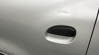 Used 2020 Renault Kwid [2015-2019] 1.0 RXT AMT Opt Petrol Automatic dents MINOR DENT