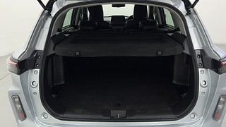 Used 2023 Maruti Suzuki Grand Vitara Alpha Smart Hybrid Dual Tone Petrol Manual interior DICKY INSIDE VIEW