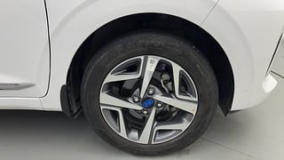 Used 2024 Hyundai Aura SX 1.2 CNG Petrol+cng Manual tyres RIGHT FRONT TYRE RIM VIEW