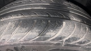 Used 2012 Hyundai i20 [2012-2014] Sportz 1.2 Petrol Manual tyres LEFT FRONT TYRE TREAD VIEW