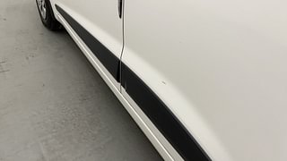 Used 2018 Hyundai Grand i10 [2017-2020] Sportz 1.2 Kappa VTVT CNG (Outside Fitted) Petrol+cng Manual dents MINOR SCRATCH