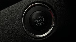 Used 2022 Maruti Suzuki Baleno [2019-2022] Zeta Petrol Petrol Manual top_features Keyless start