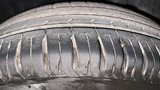 Used 2022 Maruti Suzuki XL6 [2019-2022] Zeta AT Petrol Petrol Automatic tyres LEFT REAR TYRE TREAD VIEW