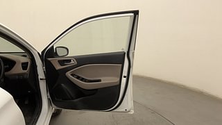 Used 2020 Hyundai Elite i20 [2018-2020] Sportz Plus 1.2 Petrol Manual interior RIGHT FRONT DOOR OPEN VIEW