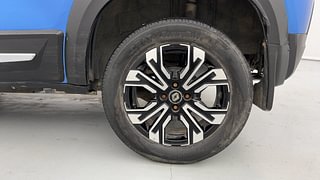 Used 2022 Renault Kiger RXZ MT Petrol Manual tyres LEFT REAR TYRE RIM VIEW
