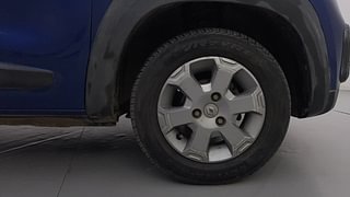 Used 2017 Renault Kwid [2015-2019] 1.0 RXT AMT Petrol Automatic tyres RIGHT FRONT TYRE RIM VIEW
