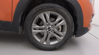 Used 2021 Kia Seltos HTX D Diesel Manual tyres RIGHT FRONT TYRE RIM VIEW