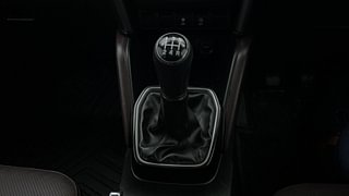 Used 2023 Maruti Suzuki Grand Vitara Alpha Smart Hybrid Dual Tone Petrol Manual interior GEAR  KNOB VIEW