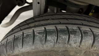 Used 2016 Maruti Suzuki Alto 800 LXi Petrol Manual tyres RIGHT REAR TYRE TREAD VIEW
